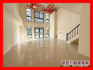 誠昱/海佃國中大面寬朝南.